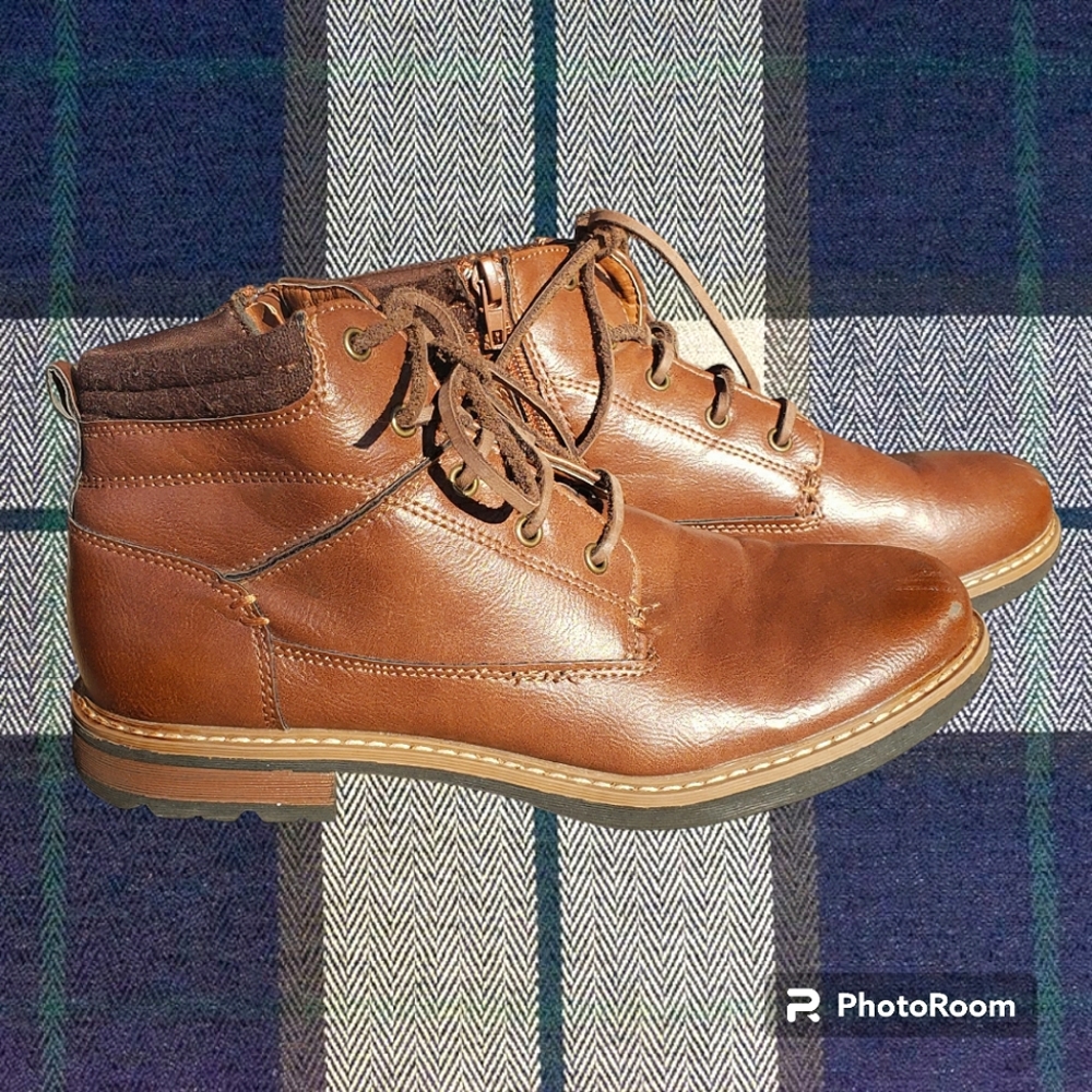 Vintage 90s Steve Madden brown hiking boots - Picture 1 of 10